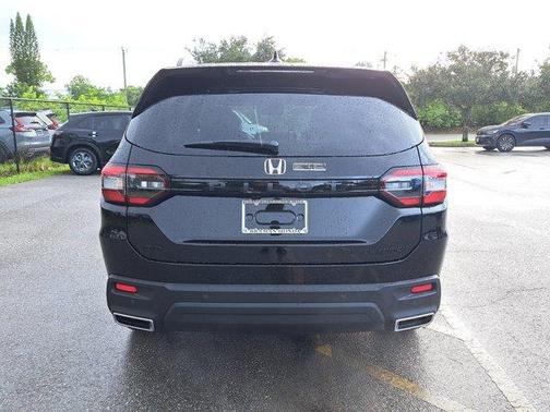 2025 Honda Pilot Black Edition
