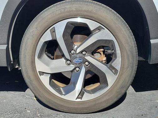 Ice Silver Metallic 2023 Subaru Forester Touring