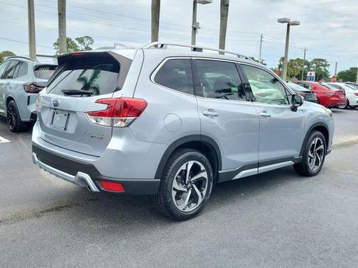 Ice Silver Metallic 2023 Subaru Forester Touring
