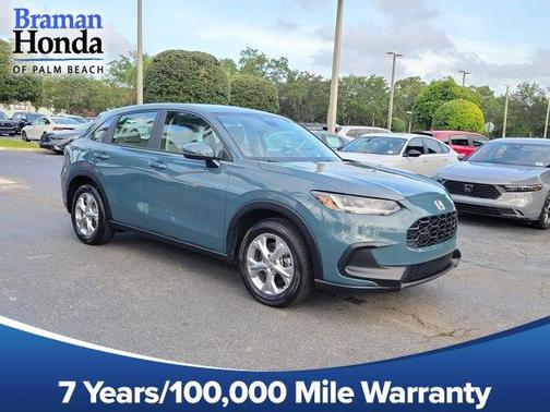 Pearl 2024 Honda HR-V LX