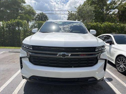 Iridescent Pearl Tricoat 2022 Chevrolet Tahoe RST