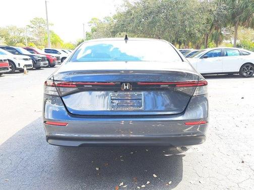 Meteorite Gray Metallic 2026 Honda Accord SE