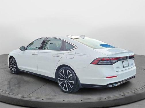 Platinum White Pearl 2023 Honda Accord Hybrid Touring
