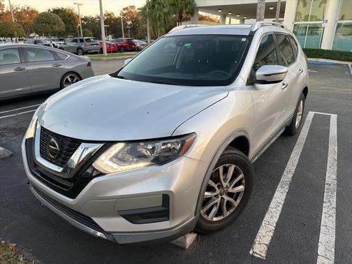 2020 Nissan Rogue SV