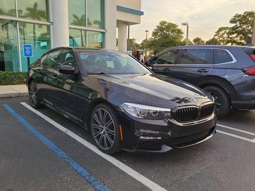 Black Sapphire Metallic 2018 BMW 540 i