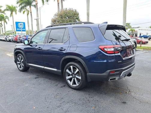 2025 Honda Pilot Touring