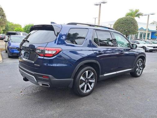 2025 Honda Pilot Touring