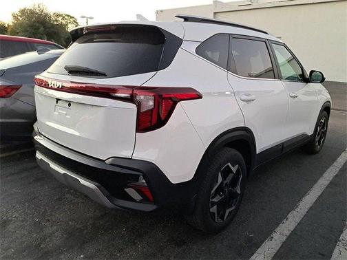 2024 Kia Seltos EX