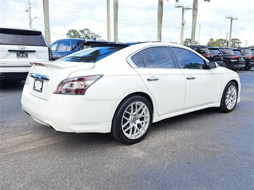2014 Nissan Maxima SV