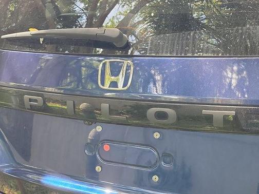 Obsidian Blue Pearl 2024 Honda Pilot EX-L 7-Passenger