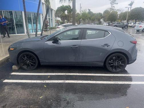 2023 Mazda Mazda3 2.5 S Carbon Edition