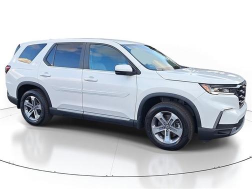 2023 Honda Pilot EX-L 8-Passenger