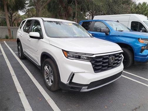 2023 Honda Pilot EX-L 8-Passenger