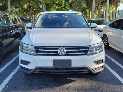 Pure White 2020 Volkswagen Tiguan 2.0T SE