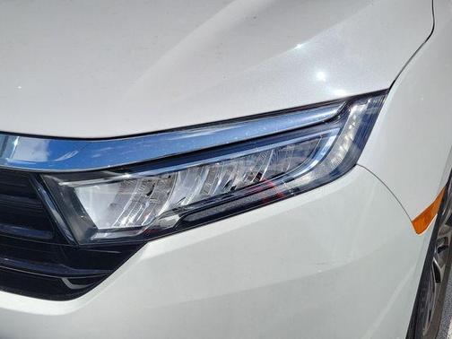 Platinum White Pearl 2024 Honda Odyssey EX-L