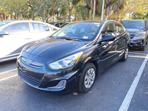 2016 Hyundai Accent SE
