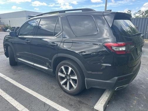 2024 Honda Pilot Touring