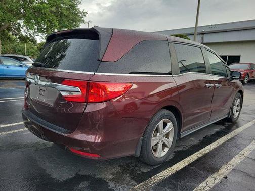 Deep Scarlet Pearl 2019 Honda Odyssey EX-L