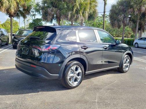 Black 2027 Honda HR-V LX