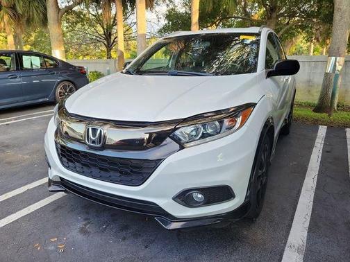 Platinum White Pearl 2021 Honda HR-V Sport