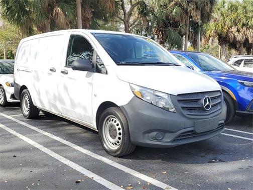 2018 Mercedes-Benz Metris Base