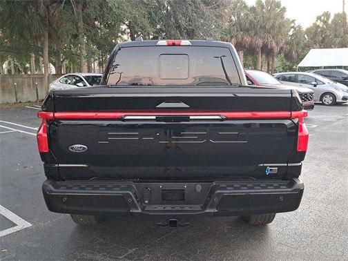 2023 Ford F-150 Lightning LARIAT