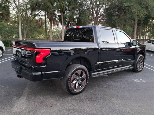 2023 Ford F-150 Lightning LARIAT