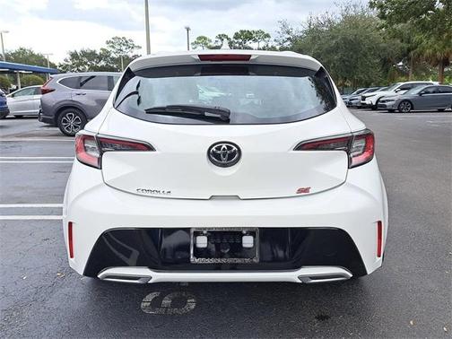 2022 Toyota Corolla Hatchback SE