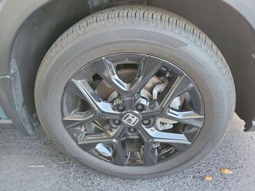Pearl 2025 Honda HR-V Sport