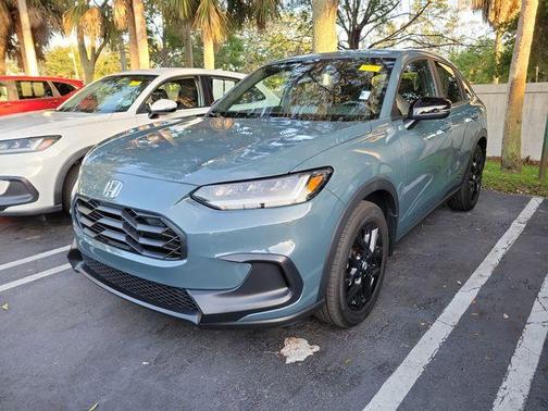 Pearl 2025 Honda HR-V Sport