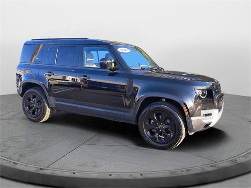 2024 Land Rover Defender P300