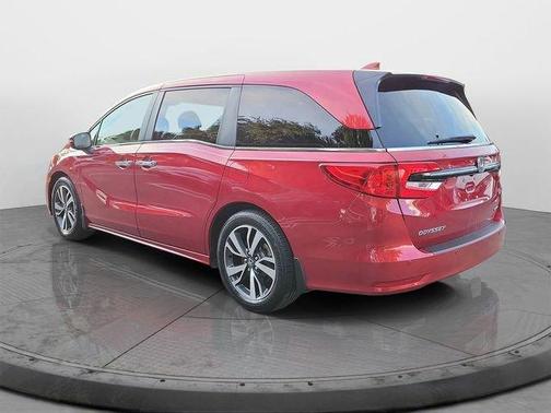 Radiant Red Metallic II 2023 Honda Odyssey Touring