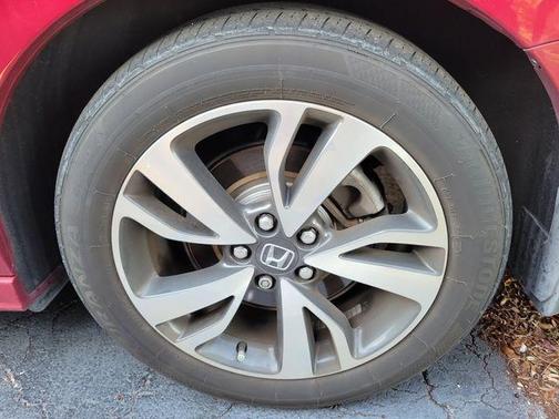 Radiant Red Metallic II 2023 Honda Odyssey Touring
