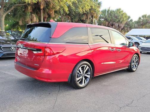 Radiant Red Metallic II 2023 Honda Odyssey Touring