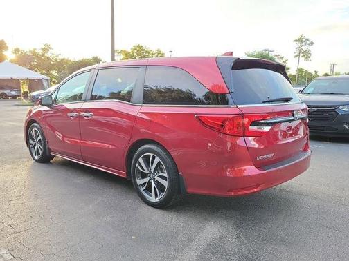 Radiant Red Metallic II 2023 Honda Odyssey Touring