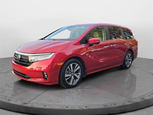 Radiant Red Metallic II 2023 Honda Odyssey Touring