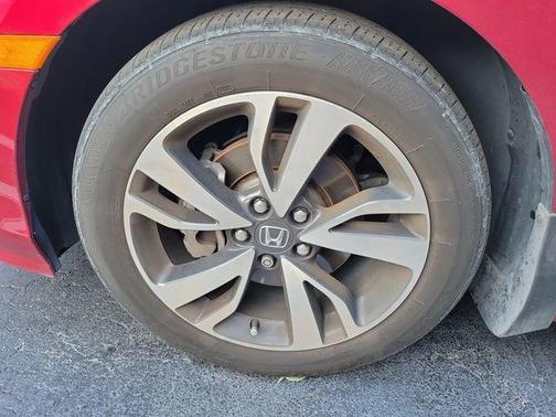Radiant Red Metallic II 2023 Honda Odyssey Touring