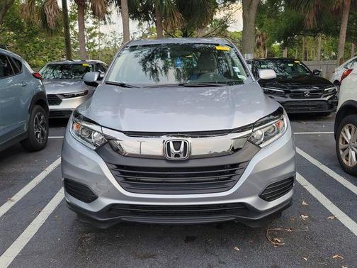 Lunar Silver Metallic 2022 Honda HR-V LX