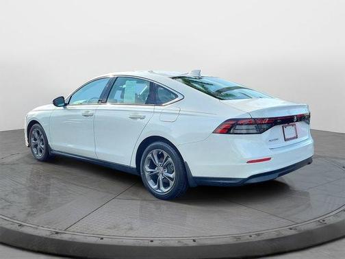 White 2023 Honda Accord EX