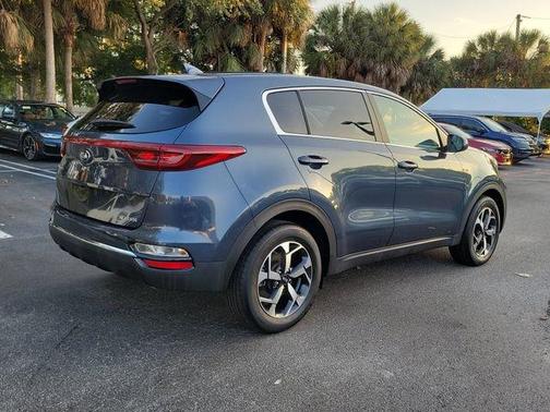 Pacific Blue 2022 Kia Sportage LX