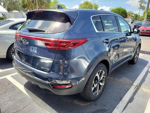 Pacific Blue 2022 Kia Sportage LX