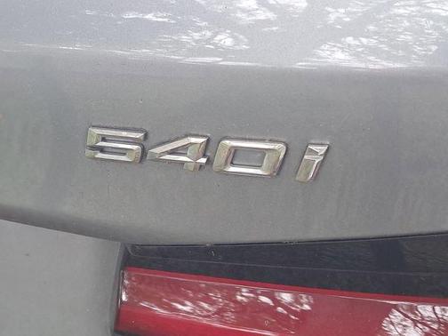 2023 BMW 540 i