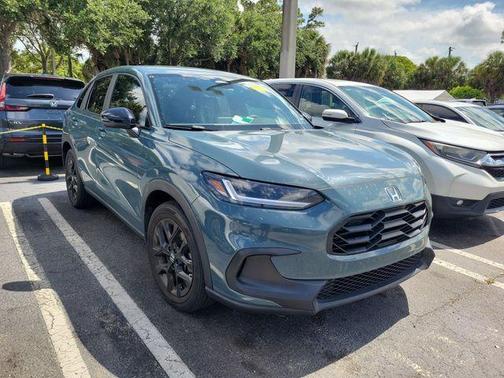 Pearl 2024 Honda HR-V Sport