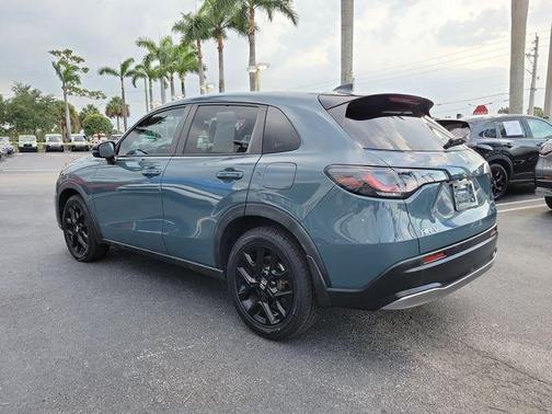 Pearl 2024 Honda HR-V Sport