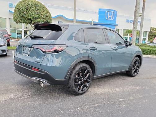 Pearl 2024 Honda HR-V Sport