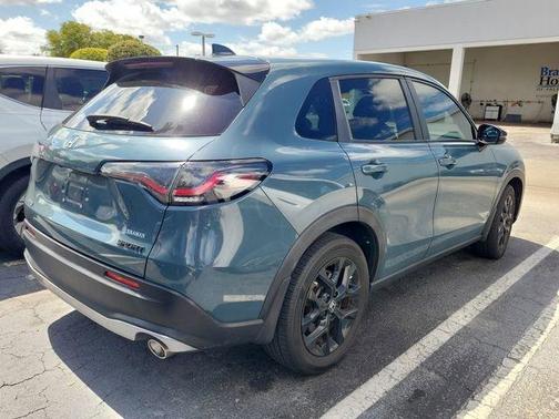 Pearl 2024 Honda HR-V Sport