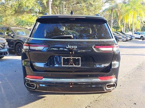 2022 Jeep Grand Cherokee L Overland