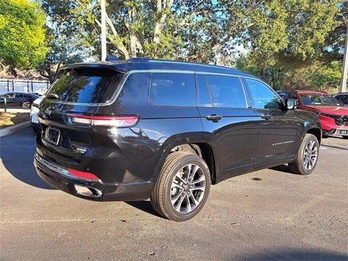 2022 Jeep Grand Cherokee L Overland