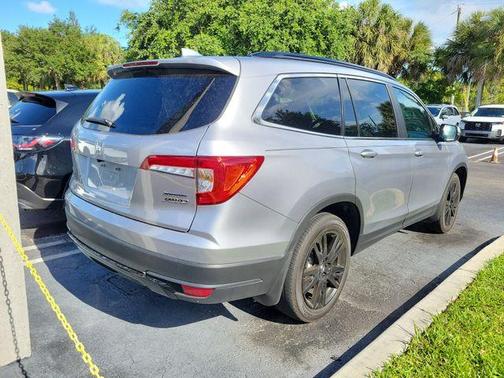 Lunar Silver Metallic 2022 Honda Pilot Special Edition