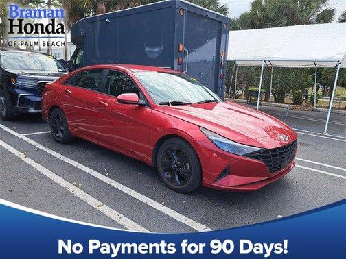 2022 Hyundai ELANTRA SEL